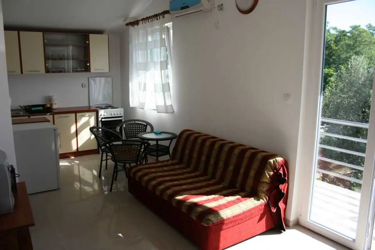 Apartment 3